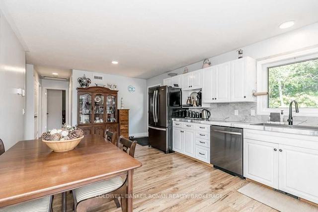 103 Mckay Crt, House detached with 2 bedrooms, 2 bathrooms and 11 parking in Meaford ON | Image 5