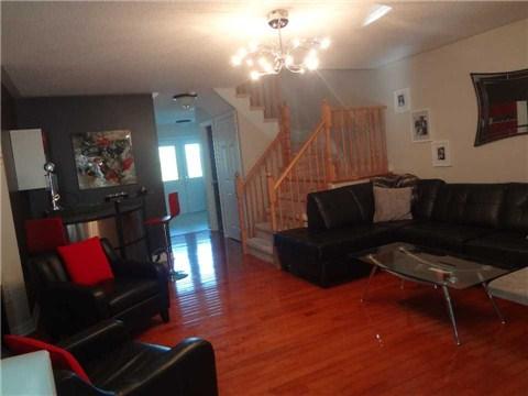 80 Brussels Ave, House attached with 3 bedrooms, 3 bathrooms and 3 parking in Brampton ON | Image 4