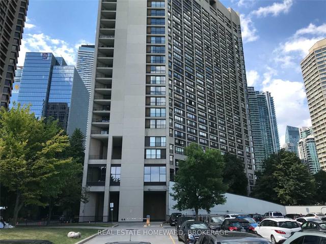 1035 - 33 Harbour Sq, Condo with 1 bedrooms, 1 bathrooms and 1 parking in Toronto ON | Image 12