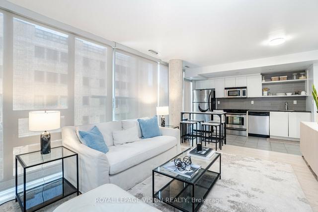 313 - 33 Lombard St, Condo with 1 bedrooms, 1 bathrooms and 1 parking in Toronto ON | Image 1