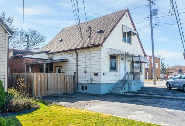 253 East 31st St, House detached with 3 bedrooms, 2 bathrooms and 8 parking in Hamilton ON | Image 1