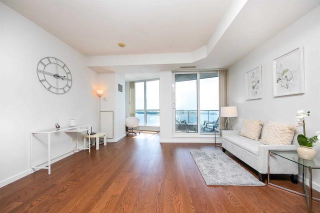 1711 - 218 Queens Quay W, Condo with 2 bedrooms, 2 bathrooms and 1 parking in Toronto ON | Image 39
