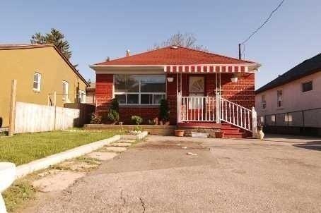 17 Mack Ave, House detached with 3 bedrooms, 3 bathrooms and 2 parking in Toronto ON | Image 1