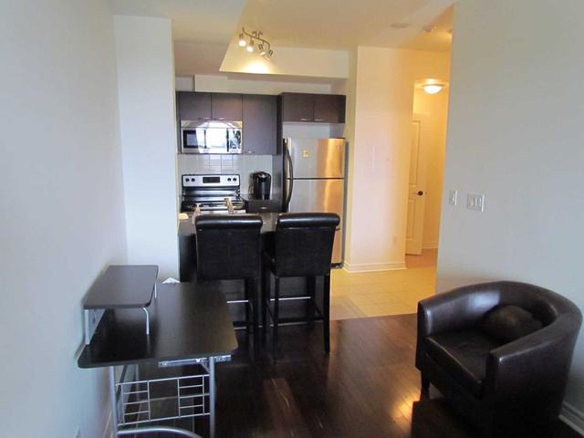 2512 - 385 Prince Of Wales Dr, Condo with 0 bedrooms, 1 bathrooms and 2 parking in Mississauga ON | Image 3