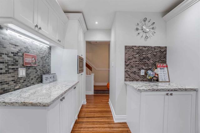 3 - 6855 Glen Erin Dr, Townhouse with 3 bedrooms, 3 bathrooms and 2 parking in Mississauga ON | Image 7