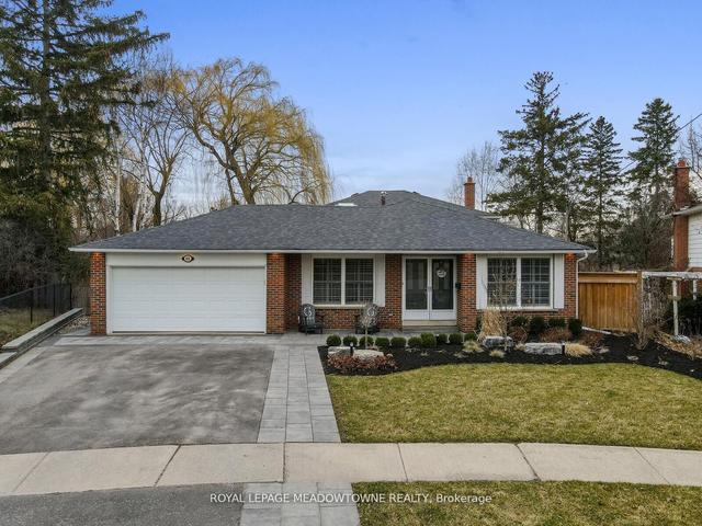 48 Regan Cres, House detached with 4 bedrooms, 3 bathrooms and 6 parking in Halton Hills ON | Image 1