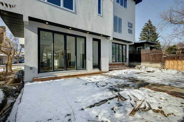 2608 18 Street Sw, Home with 4 bedrooms, 4 bathrooms and 2 parking in Calgary AB | Image 37