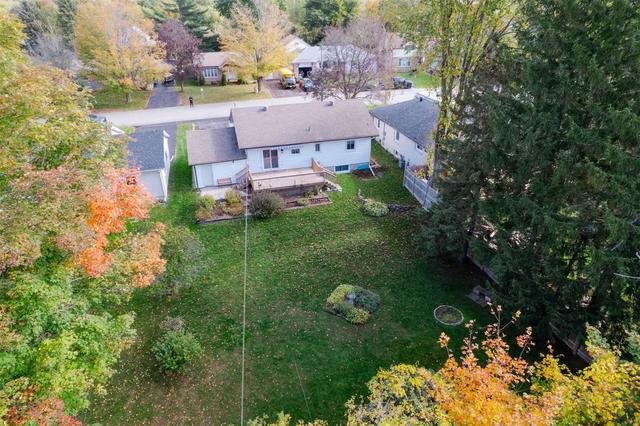 4 Anne St, House detached with 2 bedrooms, 2 bathrooms and 7 parking in Penetanguishene ON | Image 8