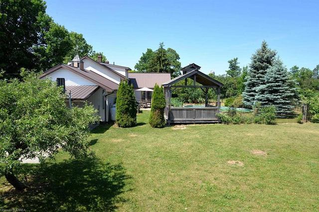 2462 Freeman Road, House detached with 3 bedrooms, 1 bathrooms and 10 parking in South Frontenac ON | Image 37