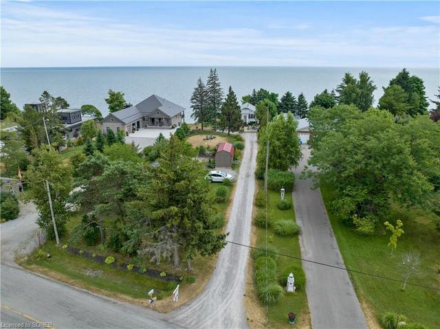 450 New Lakeshore Road, House detached with 2 bedrooms, 2 bathrooms and 9 parking in Norfolk County ON | Image 13