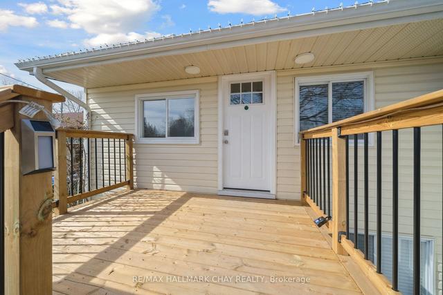 786 Chestnut St, House detached with 2 bedrooms, 2 bathrooms and 6 parking in Innisfil ON | Image 18