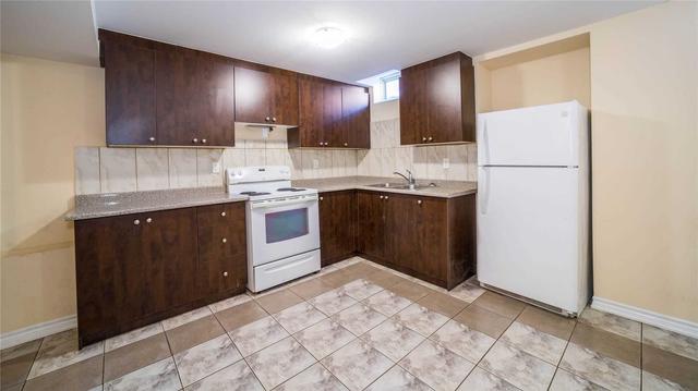 26 Newington Cres, House detached with 4 bedrooms, 5 bathrooms and 6 parking in Brampton ON | Image 28