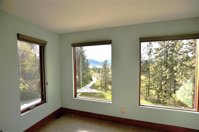1021 Old Main Road, House detached with 4 bedrooms, 3 bathrooms and 7 parking in Okanagan Similkameen E BC | Image 35