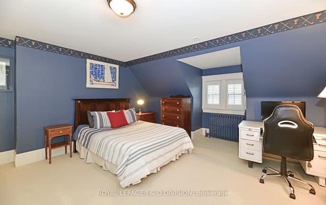 254 Russell Hill Rd, House detached with 6 bedrooms, 6 bathrooms and 5 parking in Toronto ON | Image 16