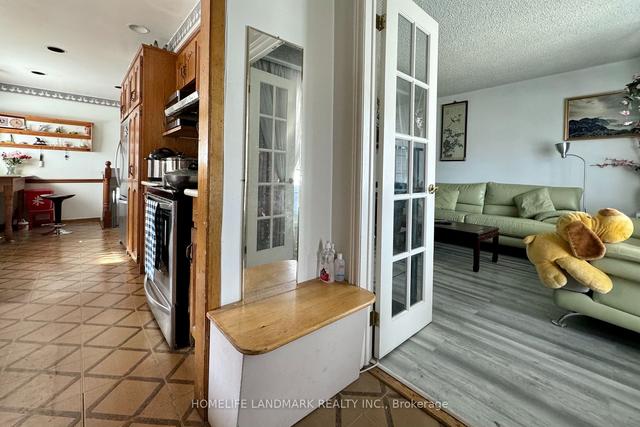 48 Tidworth Sq, House detached with 4 bedrooms, 3 bathrooms and 4 parking in Toronto ON | Image 21