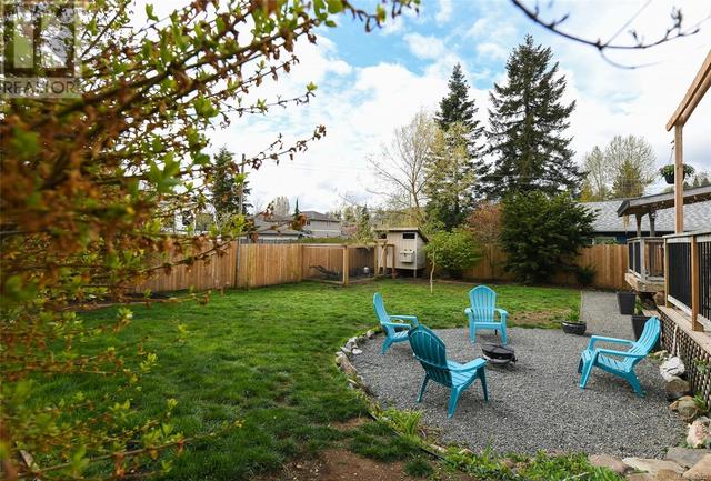 1380 Cumberland Rd, House detached with 3 bedrooms, 2 bathrooms and 2 parking in Courtenay BC | Image 24