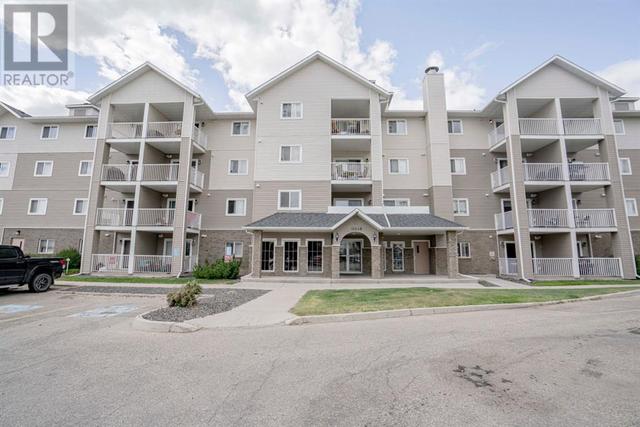 208, - 11240 104 Avenue, Condo with 2 bedrooms, 2 bathrooms and 1 parking in Grande Prairie AB | Card Image
