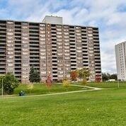 405 - 45 Sunrise Ave, Condo with 3 bedrooms, 2 bathrooms and 2 parking in Toronto ON | Image 2