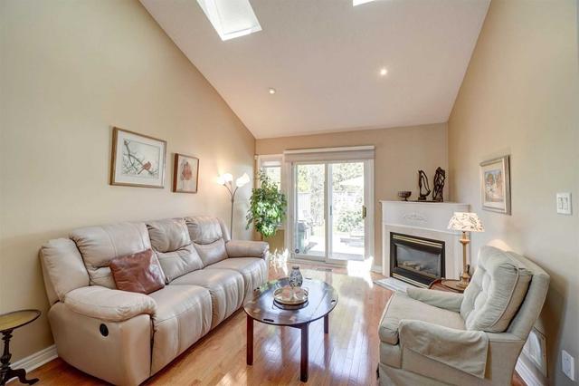 28 - 223 Rebecca St, Townhouse with 2 bedrooms, 4 bathrooms and 2 parking in Oakville ON | Image 40