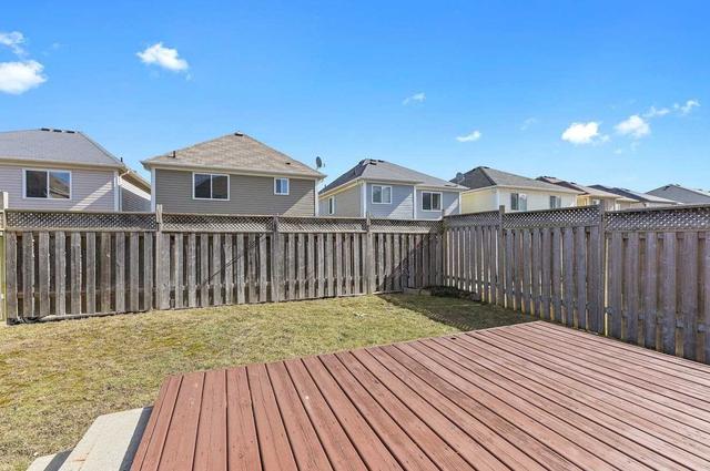79 Powell Dr, House detached with 3 bedrooms, 3 bathrooms and 3 parking in Hamilton ON | Image 6