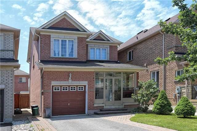 21 Daiseyfield Cres, House detached with 3 bedrooms, 4 bathrooms and 4 parking in Vaughan ON | Image 2