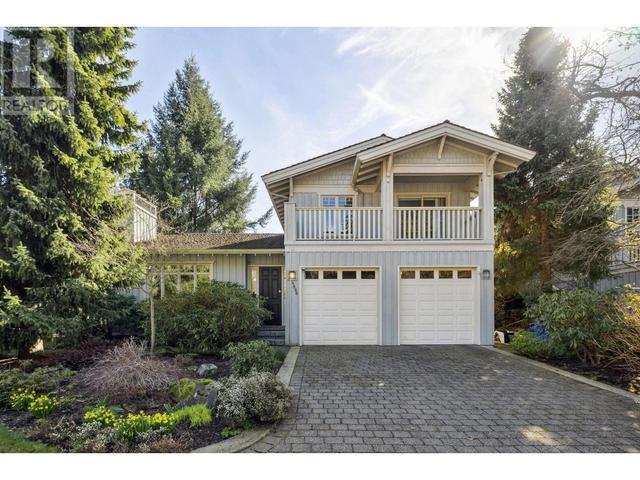 4898 Meadfeild Road, House detached with 3 bedrooms, 3 bathrooms and 5 parking in West Vancouver BC | Image 1