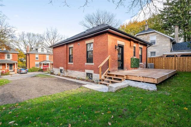 122 Stuart St, House detached with 3 bedrooms, 2 bathrooms and 3 parking in Guelph ON | Image 29