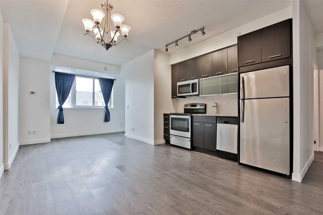 204 - 2055 Danforth Ave, Condo with 2 bedrooms, 2 bathrooms and 1 parking in Toronto ON | Image 4