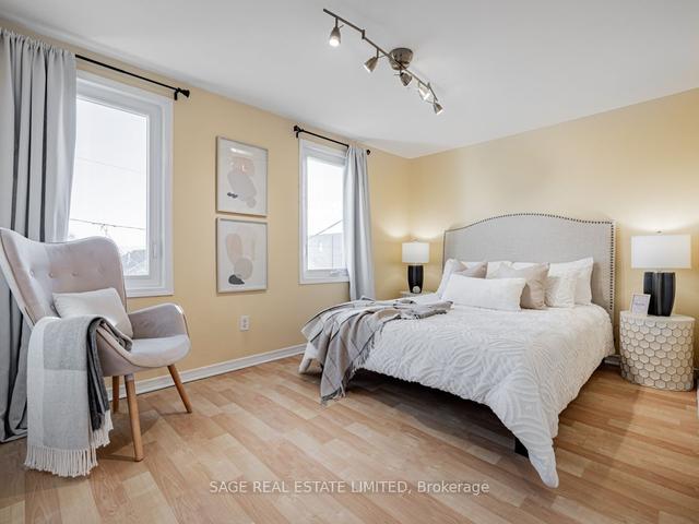 30 Bushey Ave, House detached with 3 bedrooms, 2 bathrooms and 2 parking in Toronto ON | Image 14