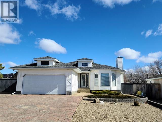 9110 136 Avenue, House detached with 4 bedrooms, 3 bathrooms and 6 parking in Peace River AB | Card Image