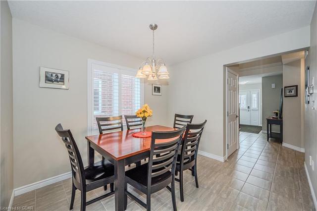82 Dawes Avenue, House semidetached with 3 bedrooms, 3 bathrooms and 2 parking in Guelph ON | Image 8