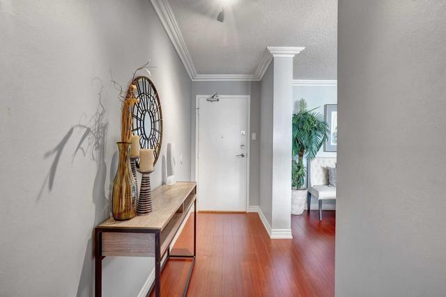 1104 - 80 Antibes Dr, Condo with 2 bedrooms, 1 bathrooms and 1 parking in Toronto ON | Image 2