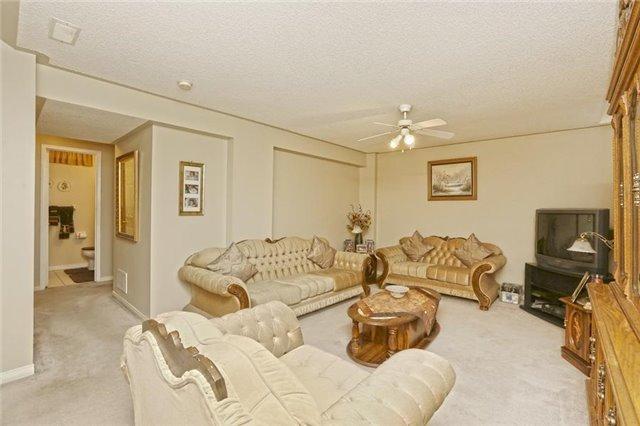 141 Springview Dr, House detached with 1 bedrooms, 2 bathrooms and 4 parking in Brampton ON | Image 13