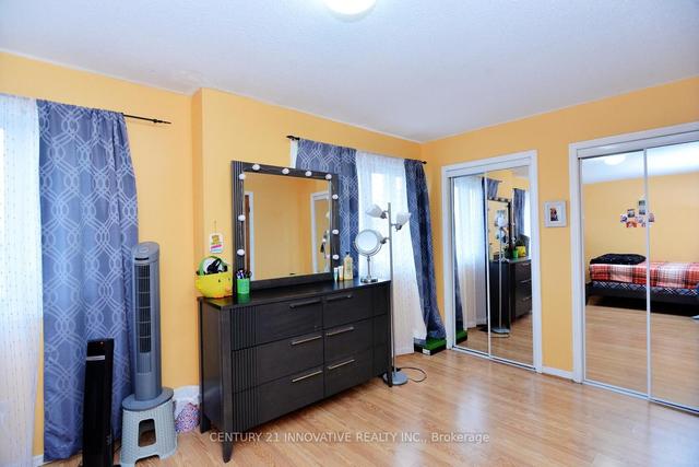 54 Fallen Oak Crt, House detached with 3 bedrooms, 3 bathrooms and 5 parking in Brampton ON | Image 13