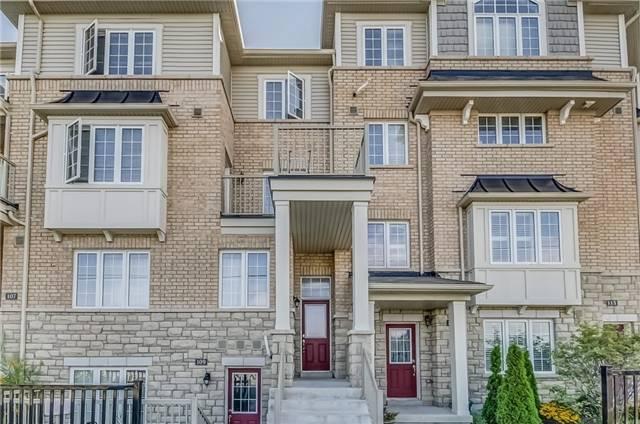 111 Chapman Dr, Townhouse with 2 bedrooms, 2 bathrooms and 1 parking in Ajax ON | Image 3