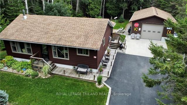179 Warner Bay Rd, House detached with 2 bedrooms, 2 bathrooms and 9 parking in Northern Bruce Peninsula ON | Image 21