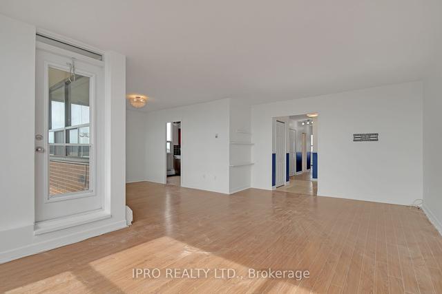1004 - 551 The West Mall, Condo with 3 bedrooms, 2 bathrooms and 1 parking in Toronto ON | Image 33