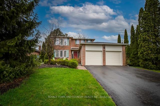 18 Corneil St, House detached with 3 bedrooms, 3 bathrooms and 4 parking in Kawartha Lakes ON | Image 1