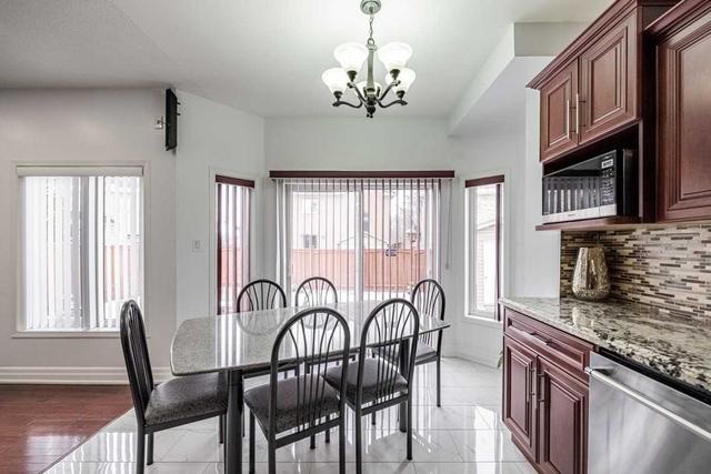 67 Watchman Rd, House detached with 4 bedrooms, 6 bathrooms and 6 parking in Brampton ON | Image 4