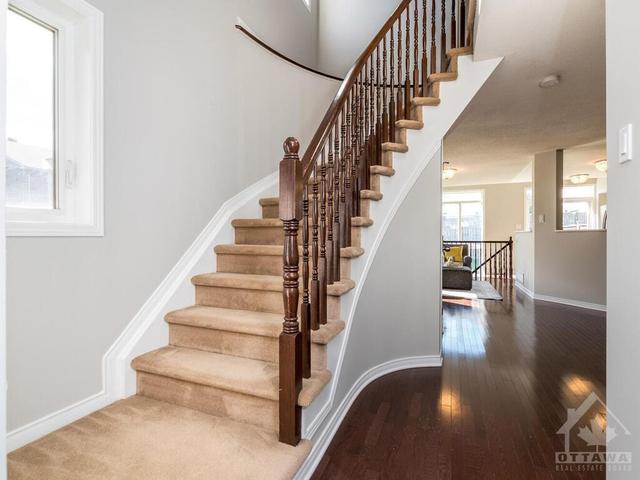 401 Dusk Private, Townhouse with 3 bedrooms, 3 bathrooms and 3 parking in Ottawa ON | Image 15