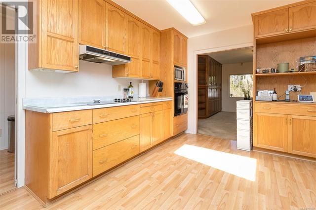 6787 Grant Rd W, House detached with 3 bedrooms, 2 bathrooms and 12 parking in Sooke BC | Image 23