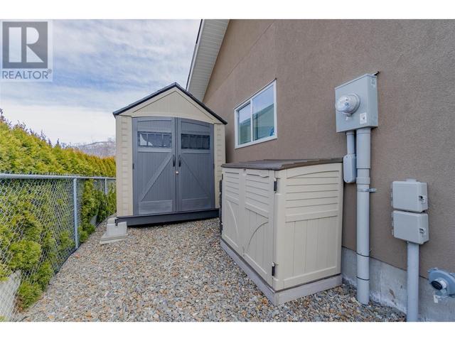 1033 Rockcliffe Road, House detached with 2 bedrooms, 2 bathrooms and 6 parking in Oliver BC | Image 39