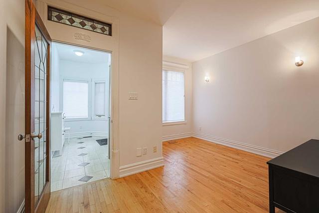 178 Bedford Park Ave, House semidetached with 3 bedrooms, 3 bathrooms and 1 parking in Toronto ON | Image 37