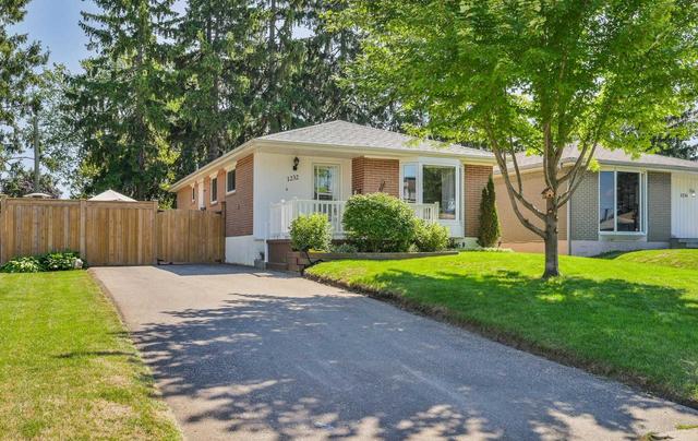 1232 Ilona Park Rd, House detached with 3 bedrooms, 1 bathrooms and 3 parking in Pickering ON | Image 1