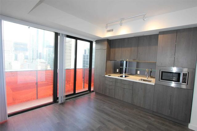 1910 - 215 Queen St W, Condo with 1 bedrooms, 1 bathrooms and 0 parking in Toronto ON | Image 12