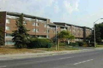 506 - 4060 Lawrence Ave, Condo with 2 bedrooms, 1 bathrooms and 1 parking in Toronto ON | Image 1