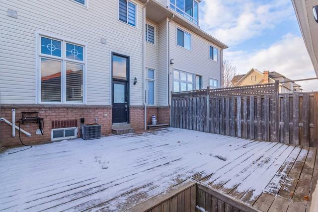 5801 Tenth Line W, House attached with 3 bedrooms, 4 bathrooms and 2 parking in Mississauga ON | Image 27