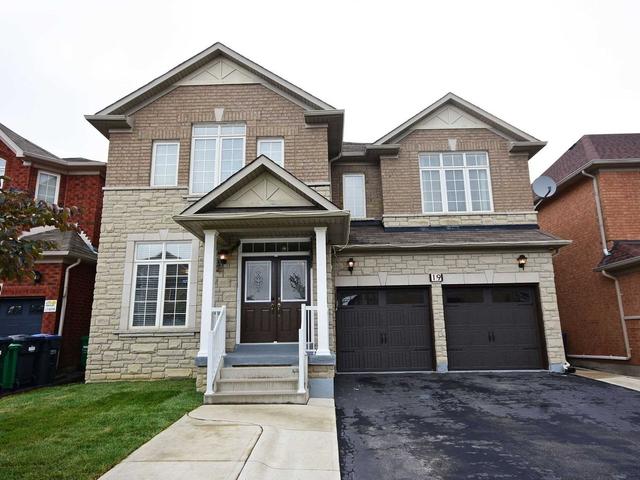 19 Kootenay Pl, House detached with 4 bedrooms, 5 bathrooms and 4 parking in Brampton ON | Image 1