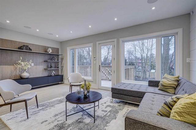 365 Balliol St, House detached with 4 bedrooms, 5 bathrooms and 2 parking in Toronto ON | Image 5