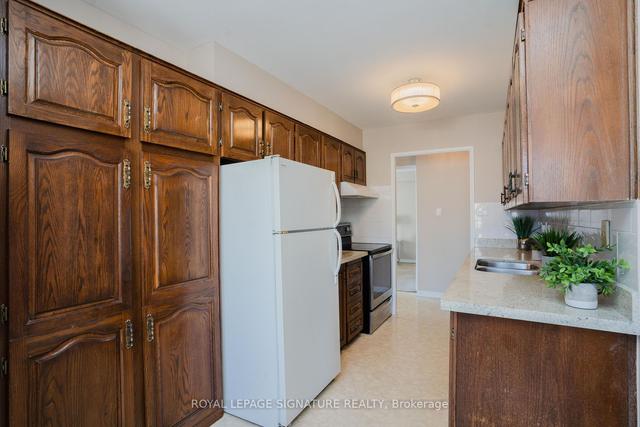 1212 - 50 Elm Dr E, Condo with 2 bedrooms, 2 bathrooms and 2 parking in Mississauga ON | Image 9